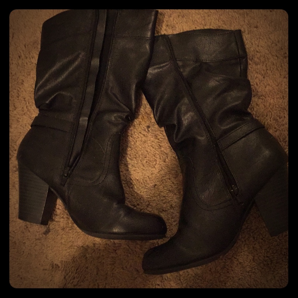 Black Highhill boots size 6 1/2